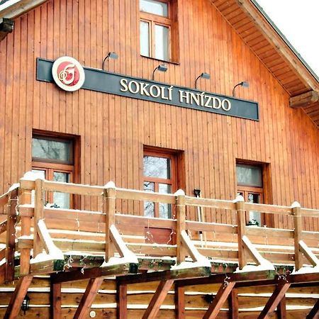 Hotel Sokoli Hnizdo à Hlaska Extérieur photo