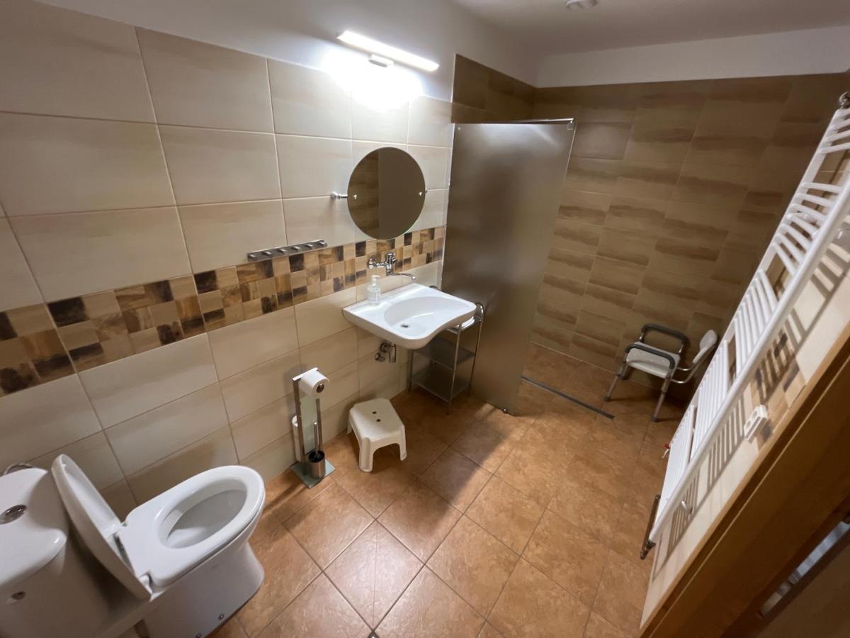 Hotel Sokoli Hnizdo à Hlaska Extérieur photo